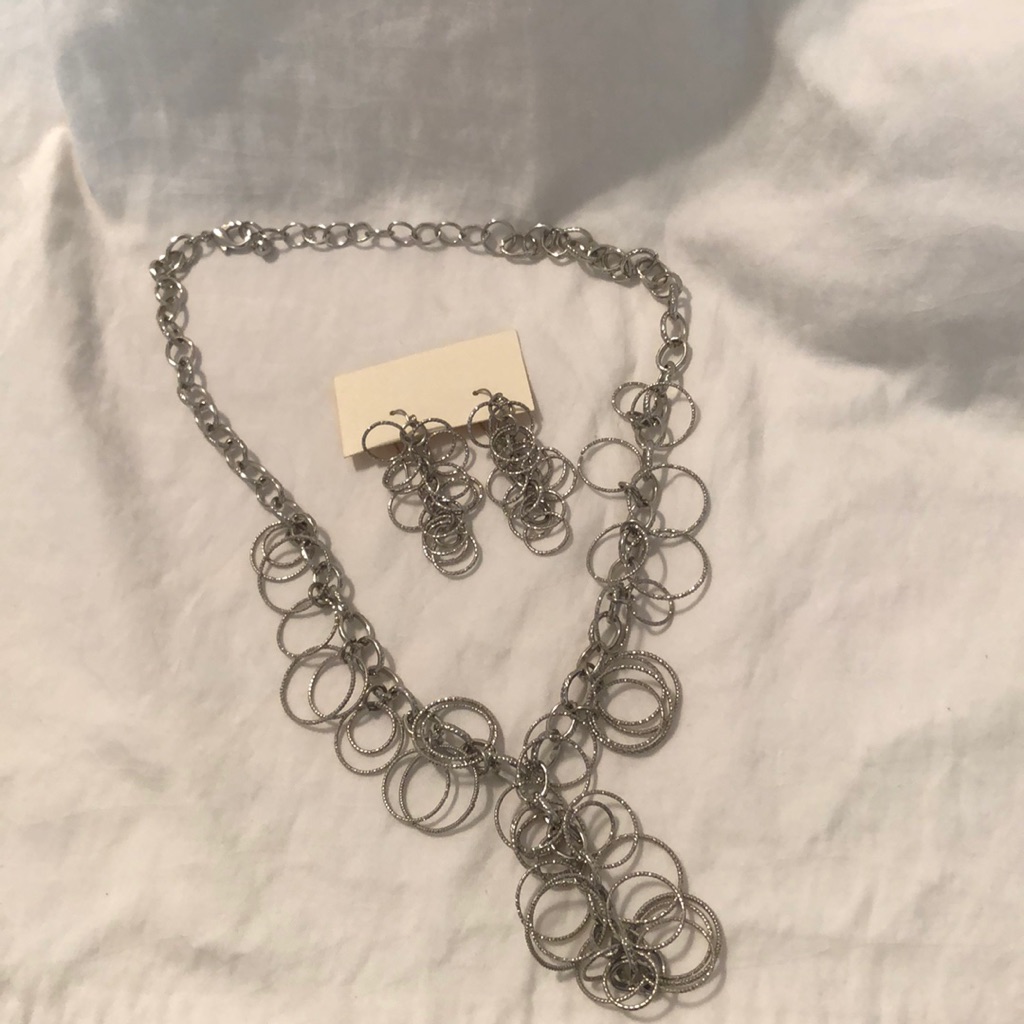 Silver Tone EarringNecklace Set